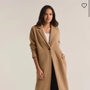 Classic Single-Button Long Wool Coat in Camel